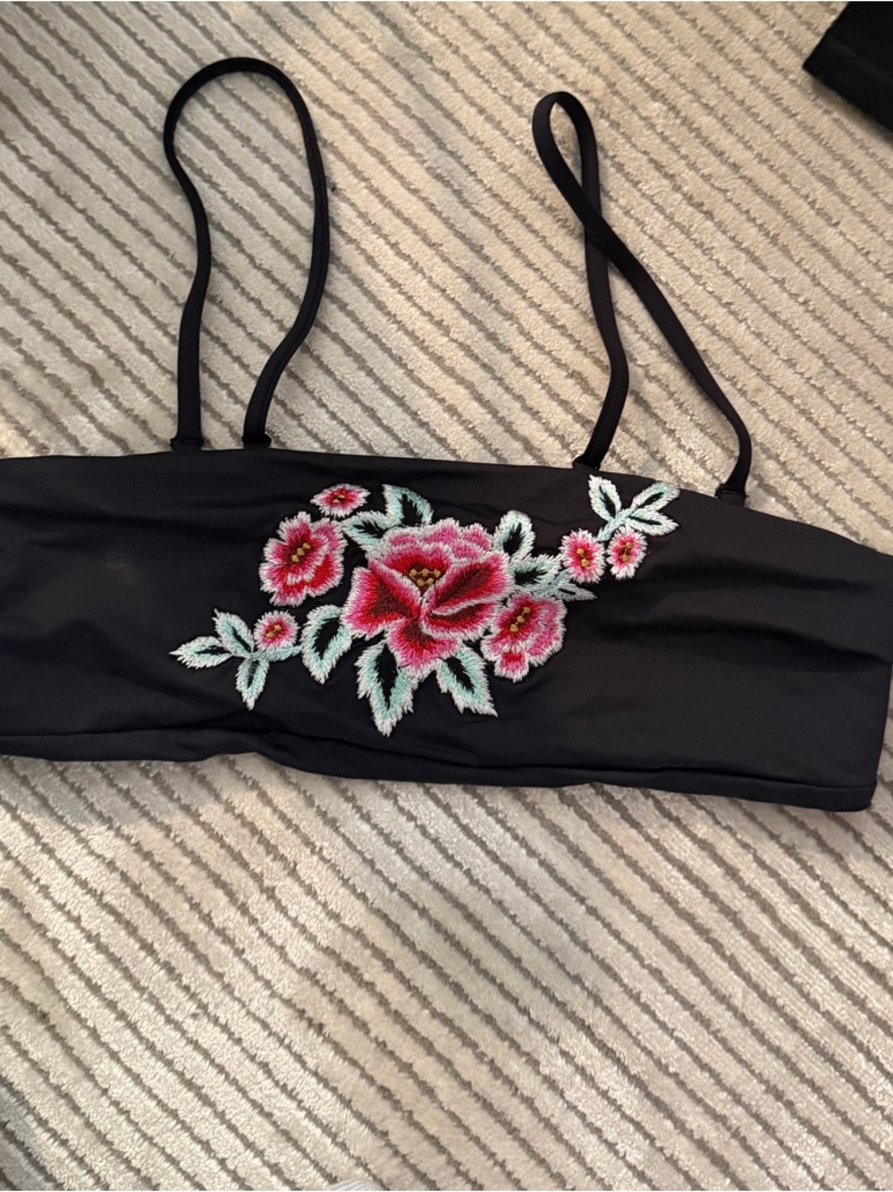 Frankie’s Bikinis Black Floral Strapless Top